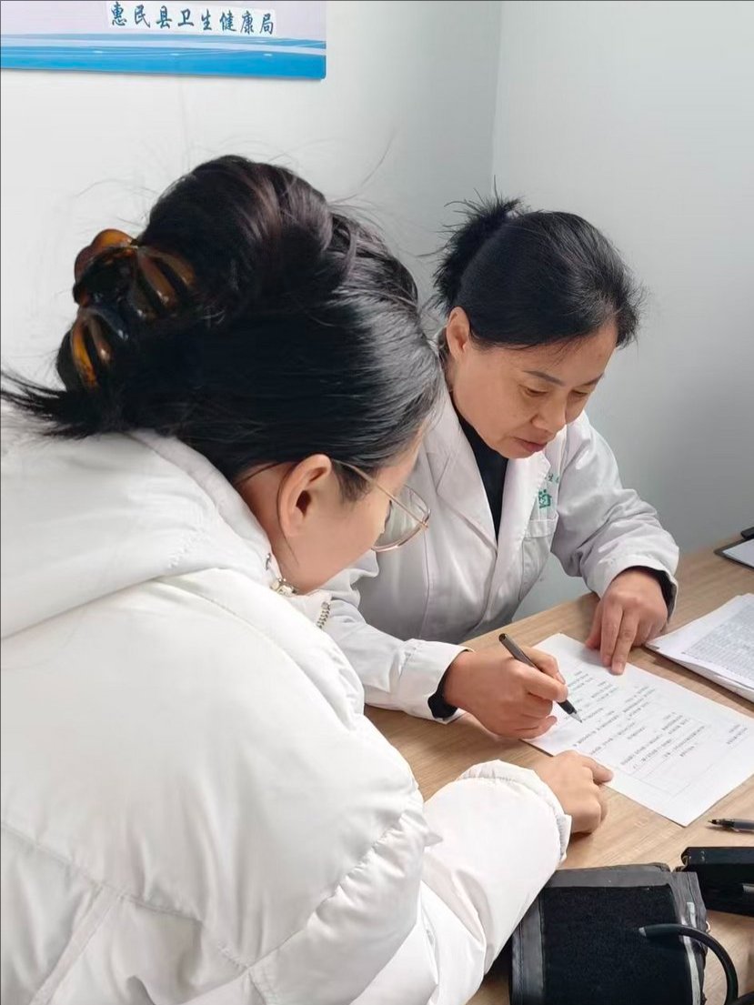 C:UserswyDesktop服务大学生基层就业活动照片 1滨州市惠民县中医院 4.jpg04