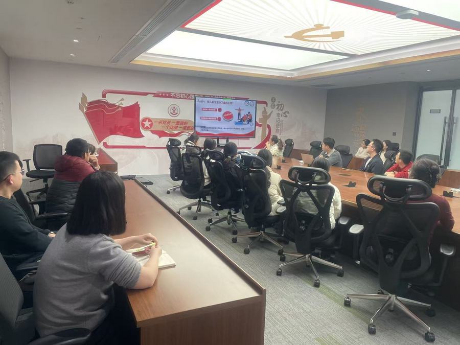 02c5284f6cab72d21c57732facef40ba