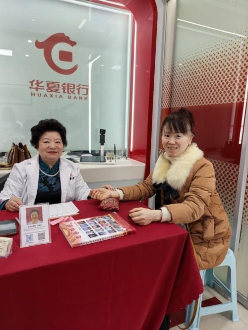 81f2ac0b9134de16c92d16542c7417ee